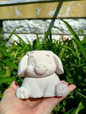 🐽 CHILDHOOD WHIMSY 🐽 Small paintable Piggy indoor / outdoor planter, Oink